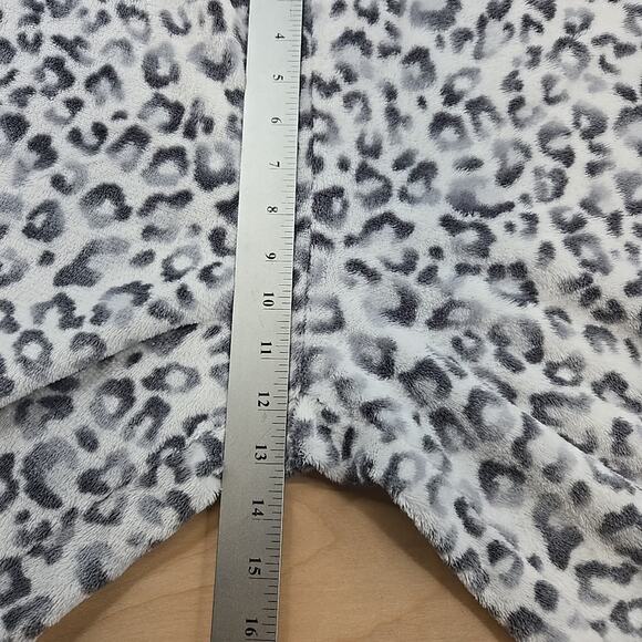 Joyspun Women's Velour White Grey Animal Print 2Pc Pajama Set 2X - Picture 13 of 15